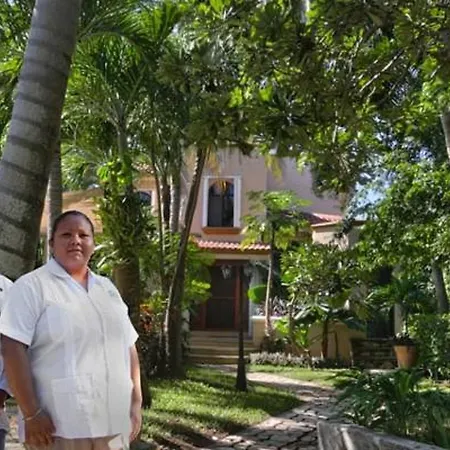 Casa Almendra Golf Club Bed & Breakfast